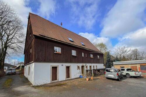 Außenansicht hofseitig 01 - Gepflegtes Bauernhaus inkl. Schuppen samt Garten, 2 Garagen und Freistellplätzen