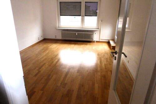 Wohnzimmer - 3 Zimmer Etagenwohnung in Wolfenbüttel