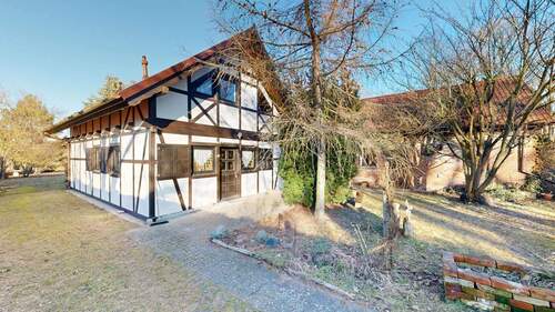 Außenansicht Gebäude.jpg - 