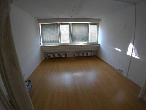Zimmer 3 - 