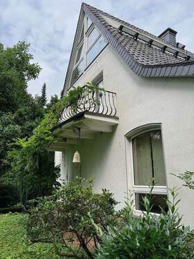 Blick zum Balkon der zwei Zimmer - 