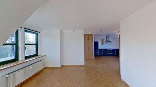 Blickrichtung von Wohnzimmer in Küche - 