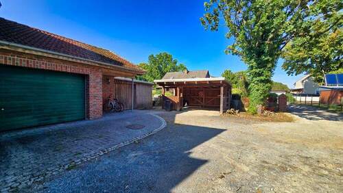 Garage + Carport - Mehrfamilienhaus, Wohnhaus mit 272,80 m&sup2; in Wathlingen zum Kaufen