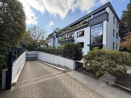 Tiefgarageneinfahrt - 