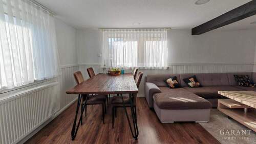 Wohnzimmer 1 EG Esstisch - 