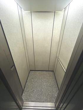 Aufzug - Mehrfamilienhaus, Wohnhaus mit 601,00 m&sup2; in Erfurt zum Kaufen