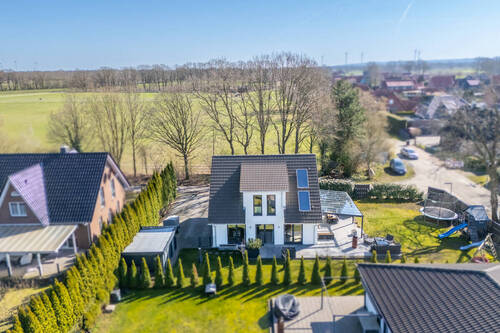 und wird durch eine Solartherie unterstützt - 