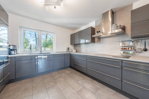 Ihre geräumige Küche bietet genug Ablagefläche - Einfamilienhaus mit 118,60 m&sup2; in Bramsche zum Kaufen