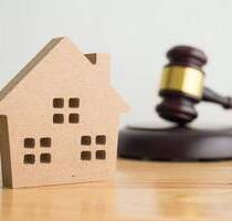 ZWANGSVERSTEIGERUNG - Zweifamilienhaus in 84494 Neumarkt-St. Veit - Neumarkt-Sankt Veit