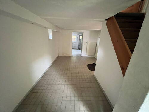 Kellerflur, Blick zur Waschkü. - 