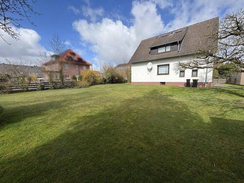 Blick auf das Grundstück - 