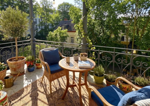 Balkoneinrichtung mit virtuellen Möbeln - Vermietete 6-Zimmer-Altbauwohnung im Waldstraßenviertel mit Balkon