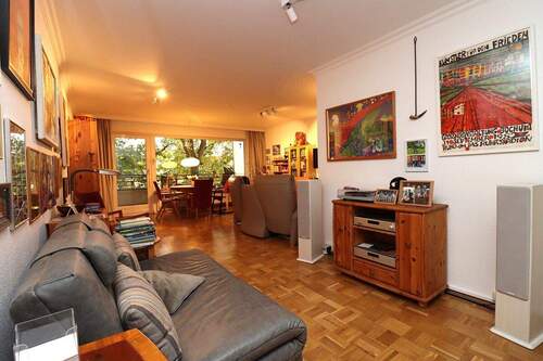 Wohnbereich - Gemütliche 3-Zimmer-Eigentumswohnung mit Loggia & TG in Norderstedt-Garstedt, nahe Herold-Center