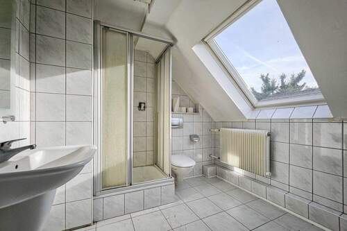 Badezimmer OG - Einfamilienhaus mit 141,30 m&sup2; in Roßdorf zum Kaufen