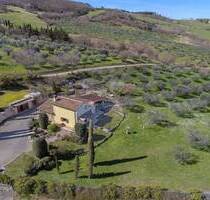 Gemütliches Bauernhaus in Bestzustand mit Panoramablick und Olivenhain | Immobilie Toskana. - Castiglione D'Orcia