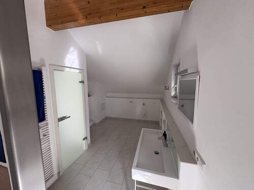 Badezimmer Ansicht 1 - 