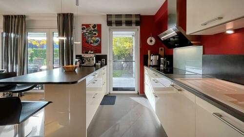 Direkter Zugang zur Terrasse über den Wohnbereich und die Küche - 