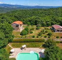 Anwesen mit 2 Bauernhäusern, Brunnen, Meerblick und Pool I Immobilie Toskana - Monteverdi Marittimo