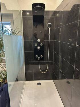 Bild 3 - 5 Zimmer Etagenwohnung in Brühl