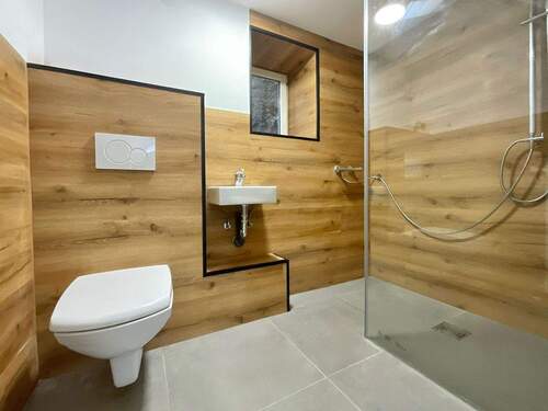 Bad, EG - 9 Zimmer Einfamilienhaus in Rümmelsheim