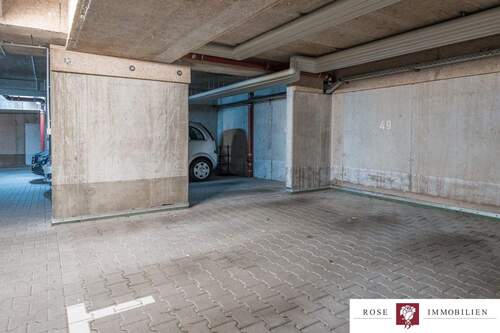 Tiefgaragenstellplatz - 