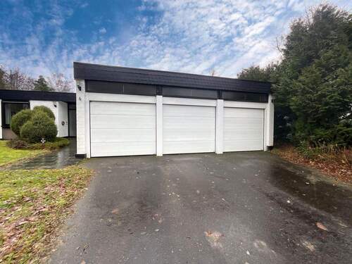 Garagen - 7 Zimmer Bungalow in Wehretal