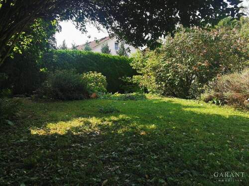 Garteneinblicke - 6 Zimmer Einfamilienhaus zum Kaufen in Backnang