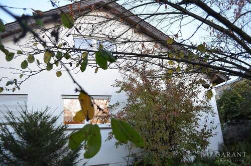 Giebelseite - 6 Zimmer Einfamilienhaus in Backnang