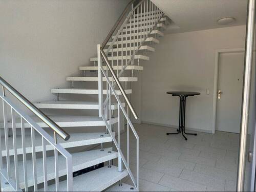 Eingangsflur Wohnhaus - Etagenwohnung mit 83,60 m&sup2; in Fintel zum Kaufen