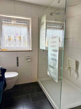Badezimmer Ansicht 2 - 