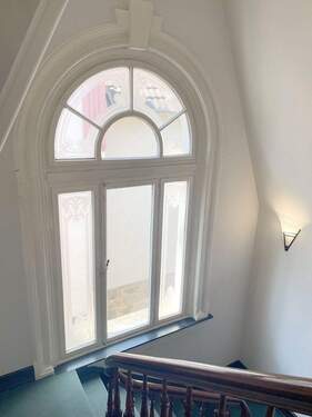 Blick Treppenhaus vom 2.OG.jpg - 