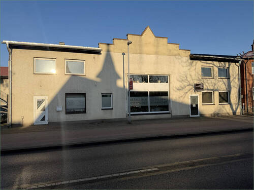 Ansicht Gewerbe - Mehrfamilienhaus, Wohnhaus mit 331,00 m&sup2; in Friedland zum Kaufen