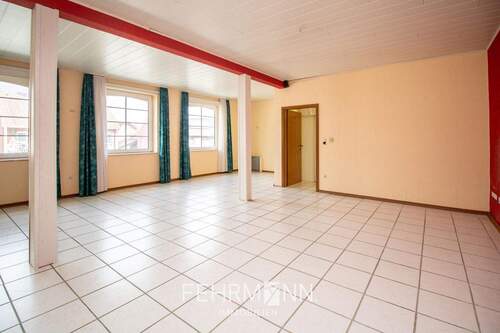 Wohnzimmer - 4 Zimmer Etagenwohnung zur Miete in Haren