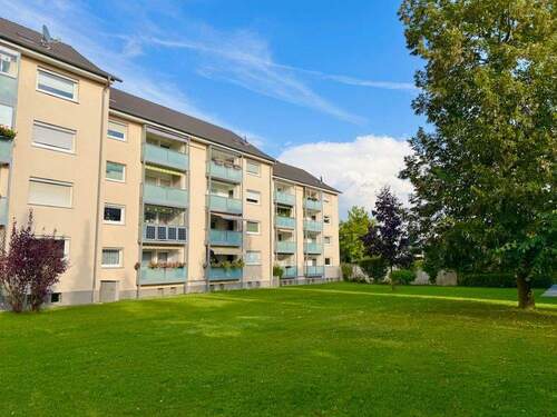 Große Grünflächen - 3 Zimmer Etagenwohnung zum Kaufen in Oberasbach