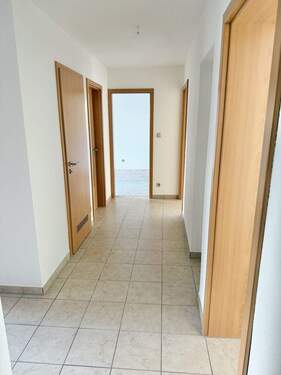 Flur / Eingangsbereich - 