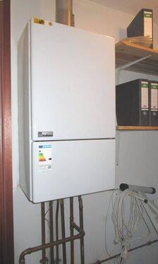 Abstellraum im DG, eig. Gasheizung mit WW - 