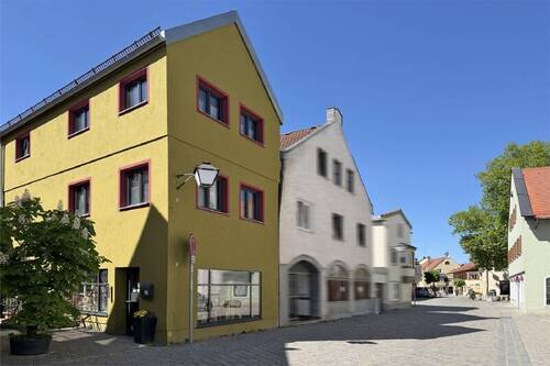 01_Aussenansicht - Büro Praxis Kanzlei - Charmantes Wohn- und Geschäftshaus in zentraler Lage im Herzen der Erdinger Altstadt!