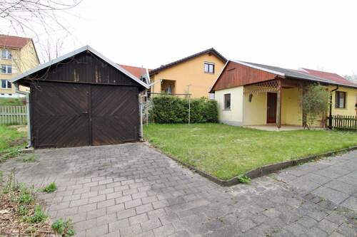 Garage - 