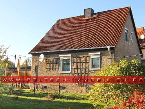Hausansicht - Einfamilienhaus mit großer Terrasse und Garage, nahe Pölzig