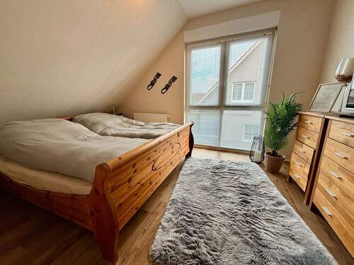 Schlafzimmer - Doppelhaushälfte mit 136,00 m&sup2; in Neustadt am Rübenberge zum Kaufen