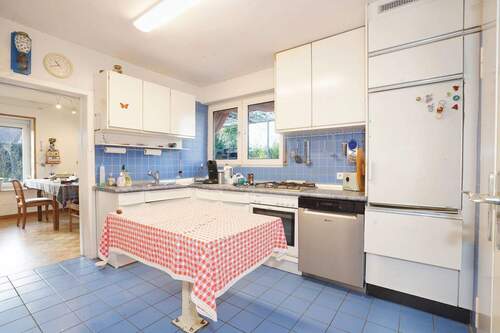 Küche - 7 Zimmer Einfamilienhaus zum Kaufen in Bretten