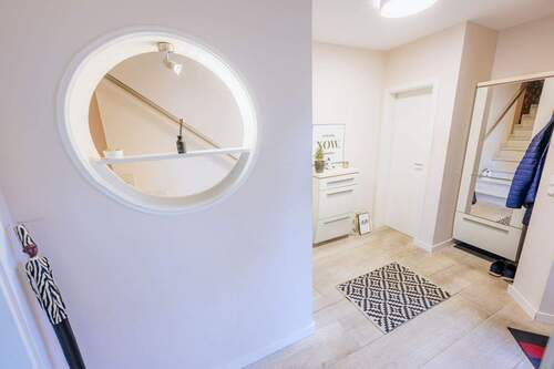 Eingangsbereich - Doppelhaushälfte mit 123,00 m&sup2; in Bielefeld-Brackwede zum Kaufen