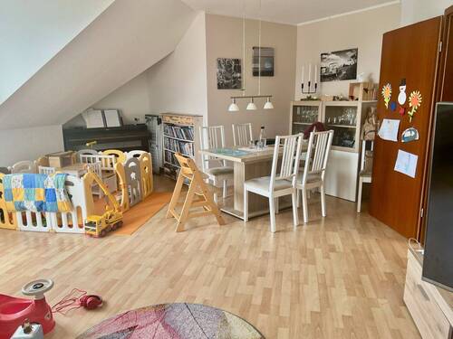 Modern Leben...!! - Großzügige Drei-Raum-Wohnung in begehrter Grünlage von Neuss-Grimlinghausen ...!