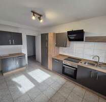 Erdgeschoss- Wohnung + EBK - 650,00&nbsp;EUR Kaltmiete, ca.&nbsp; 110,00&nbsp;m&sup2;&nbsp;Wohnfl&auml;che in Sinntal (PLZ: 36391) Weiperz