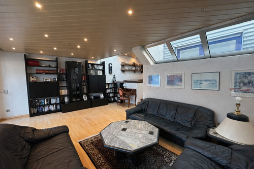 Wohnbereich - 5 Zimmer Mehrfamilienhaus, Wohnhaus in Filderstadt