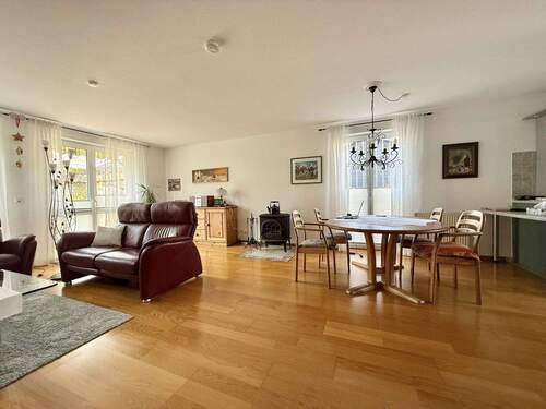 Wohnzimmer EG - Attraktives Zuhause in Bretten - modernes Niedrigenergiereihenendhaus mit Gartenidylle