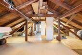 Dachboden mit Ausbaureserve - 