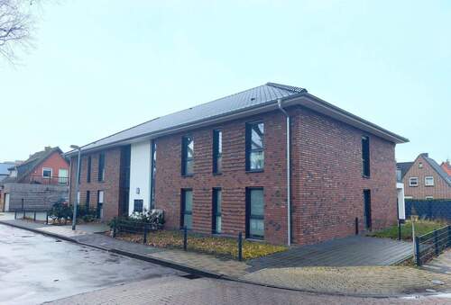 Aussenansicht.jpg - 3 Zi., 80,77 m² Wfl., Lingen Reuschberge, Sonnenbalkon, EBK, Stellplatz, Einbauküche, zum 01.04.2026