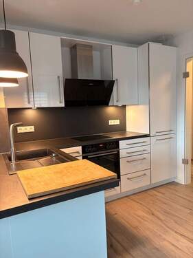 Ansicht der Küche.jpeg - 3 Zimmer Etagenwohnung in Lingen (Ems)