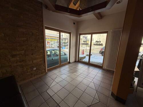 Ladenlokal im Erdgeschoss - 